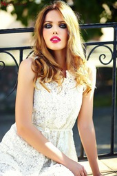 Stunning Model Lena Makarchik