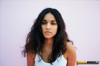 Summer Bishil Cleavy Teen Beauty