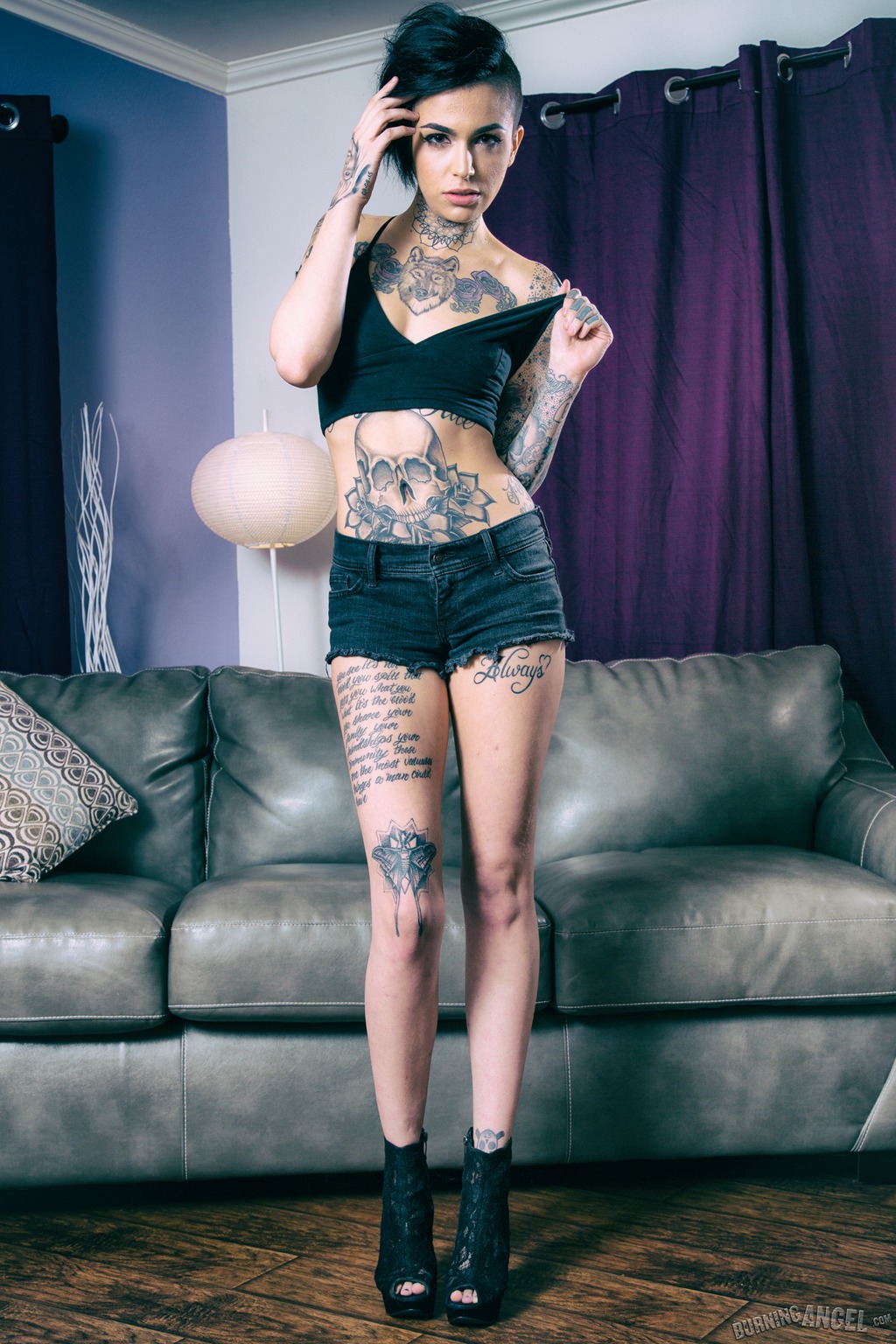Tattooed Slut Stripping 00