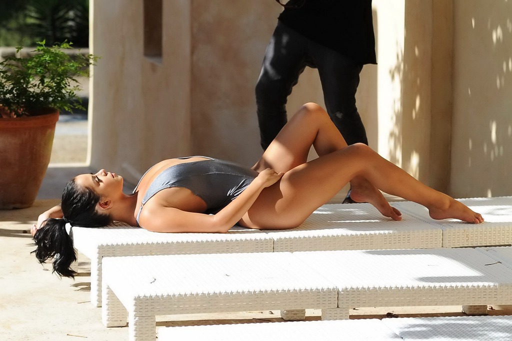 Demi Rose Mawby 14