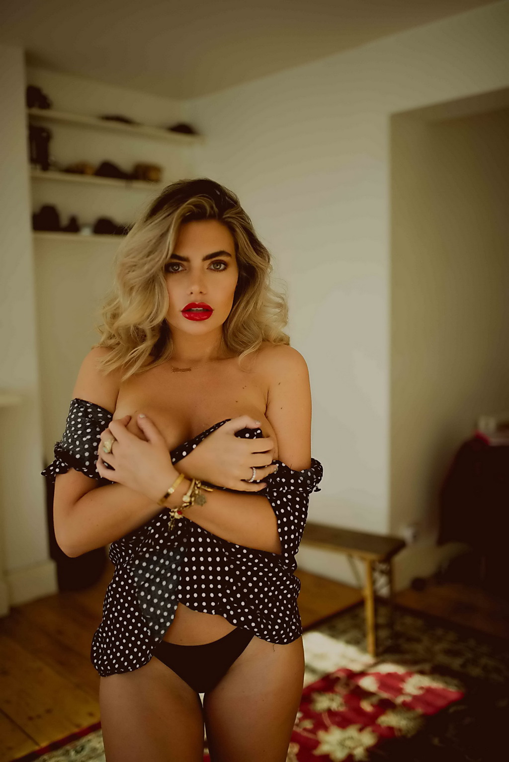 Megan Barton Hanson 05