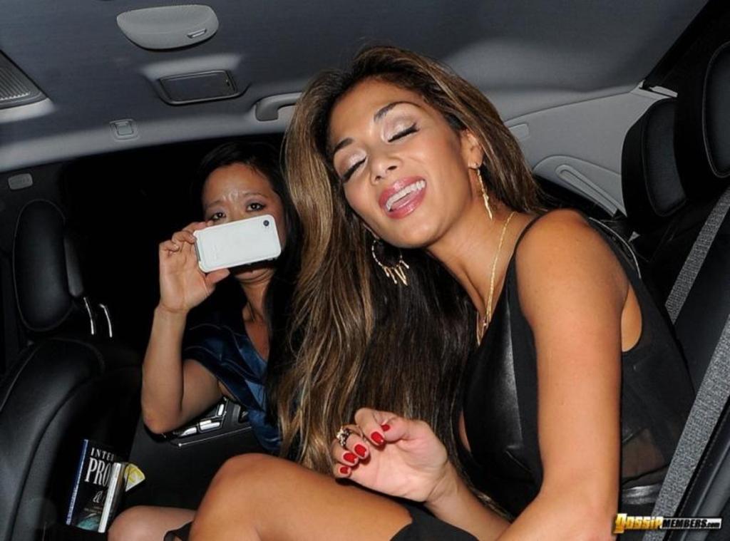 Nicole Scherzinger In Black Outfit 05