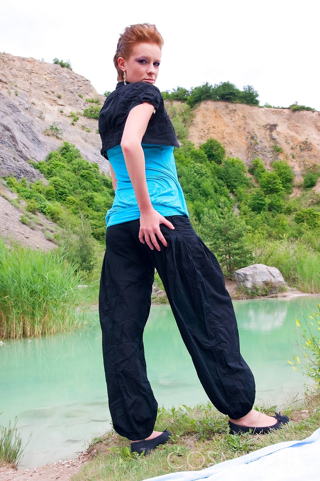 Redhead cutie posing outdoor 02