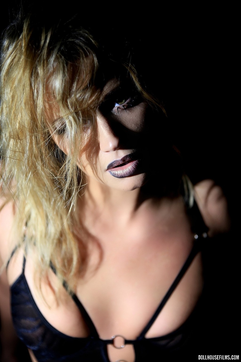 Heather Starlet Dark Room 09