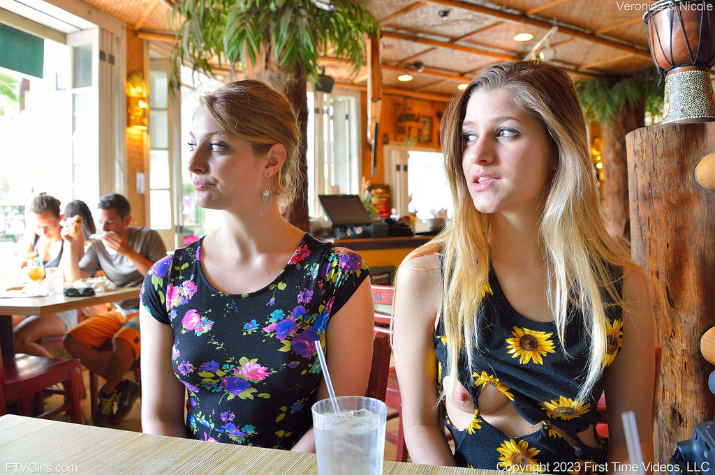 Veronica & Nicole 14