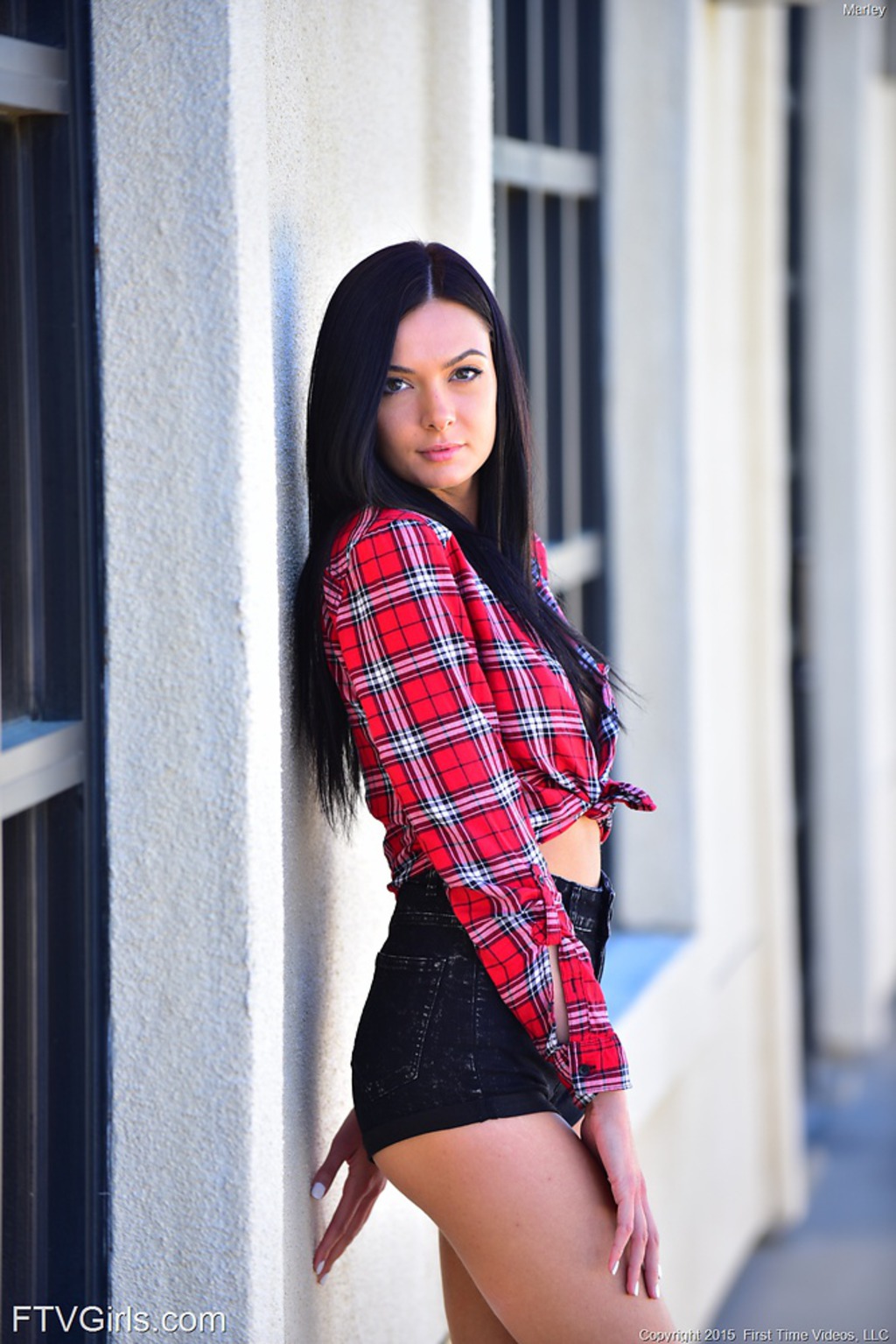 Marley Flashing In Public 00