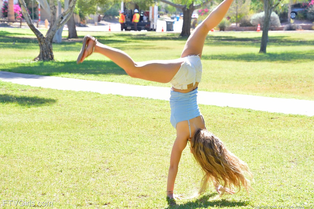 Brunette Cutie Cara 02