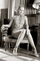 Erotic Blonde Denni