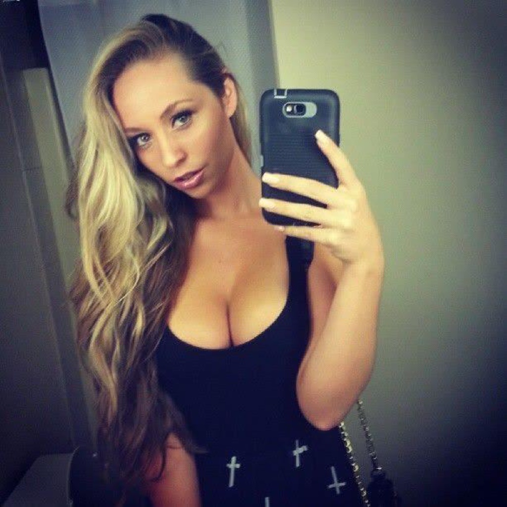 Busty Amateurs Taking Selfshots 13