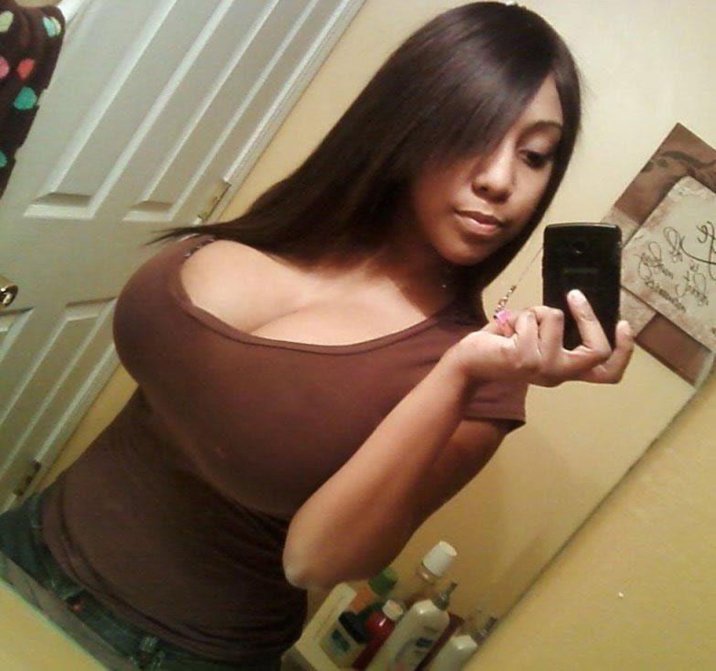 Huge Amateur Boobs 09