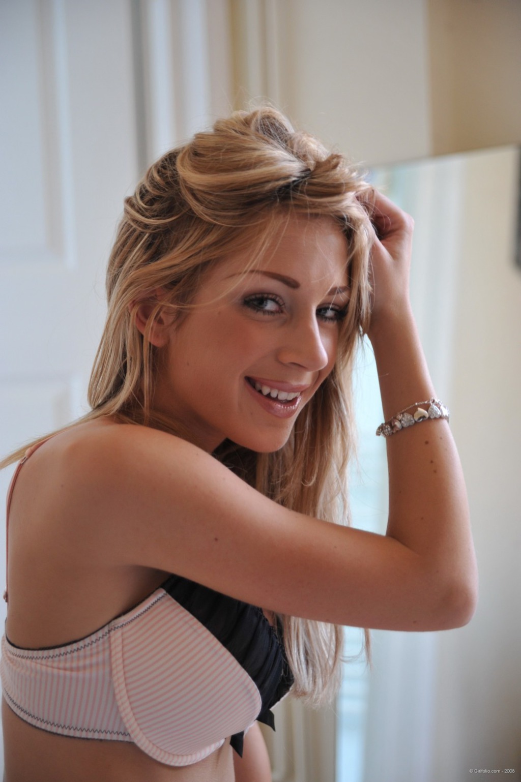 Glamorous Babe Julia 03