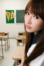 Naughty Schoolgirl Mana Aoki