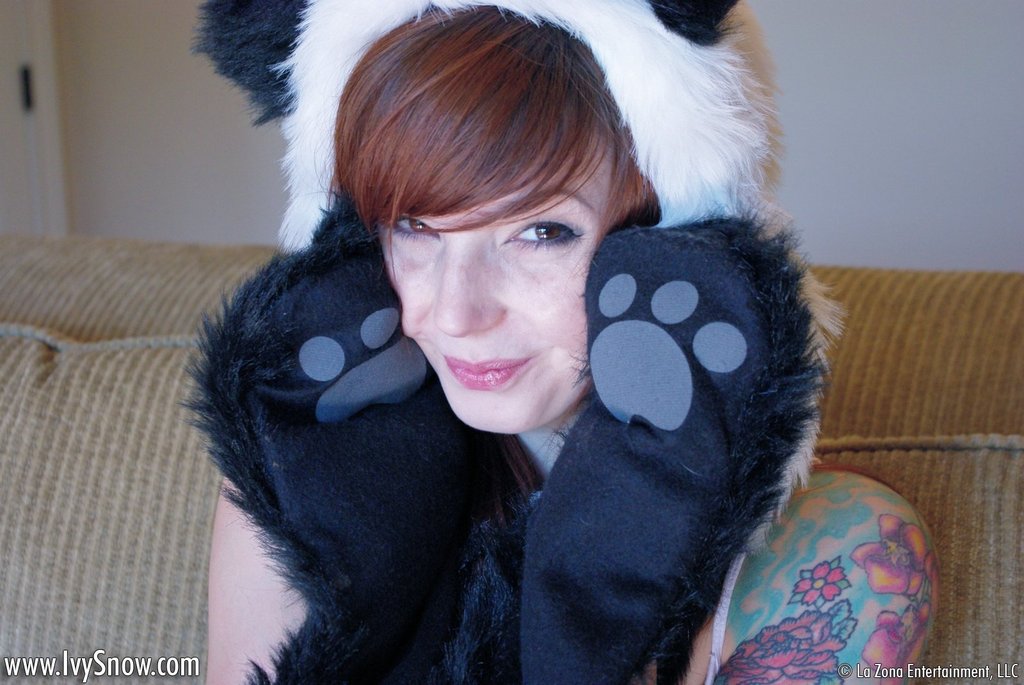 Iivy Snow is sexy as always 04