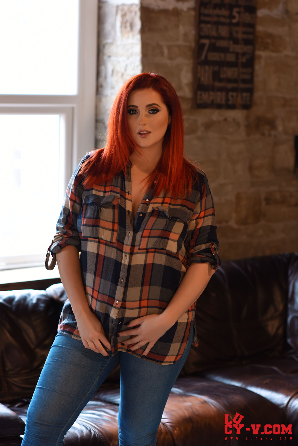 Redhead Babe Lucy Vixen 00