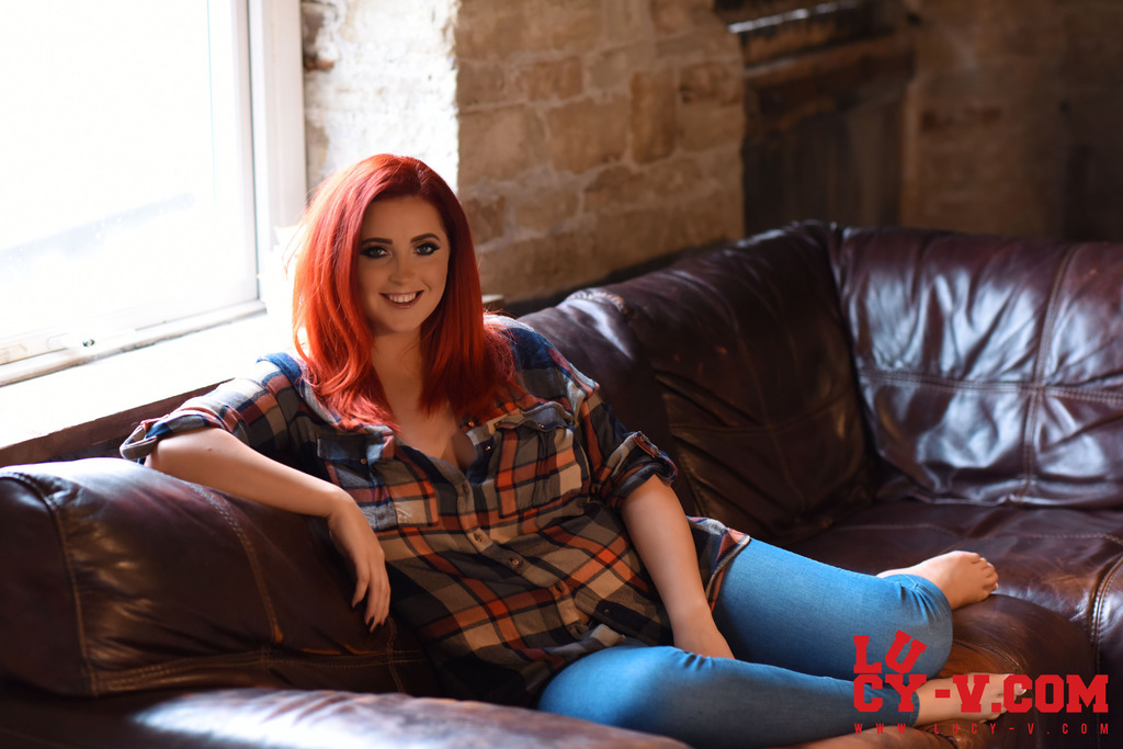 Redhead Babe Lucy Vixen 03