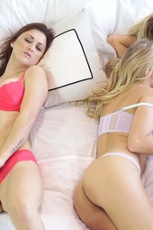 Sexy Lesbian Trio