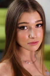 Bombshell Olivia Sparkle