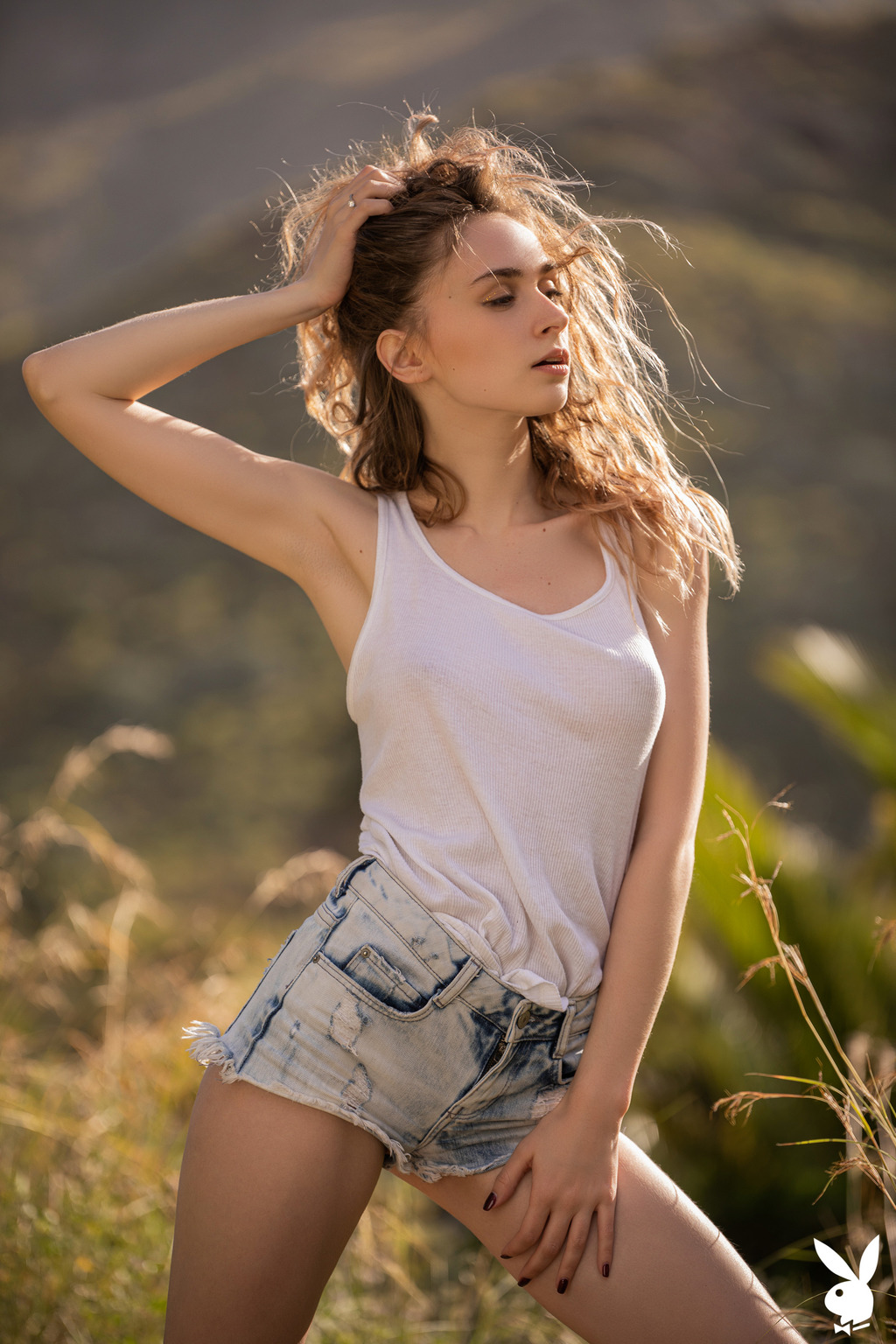 Yana West In Feeling Alive 00