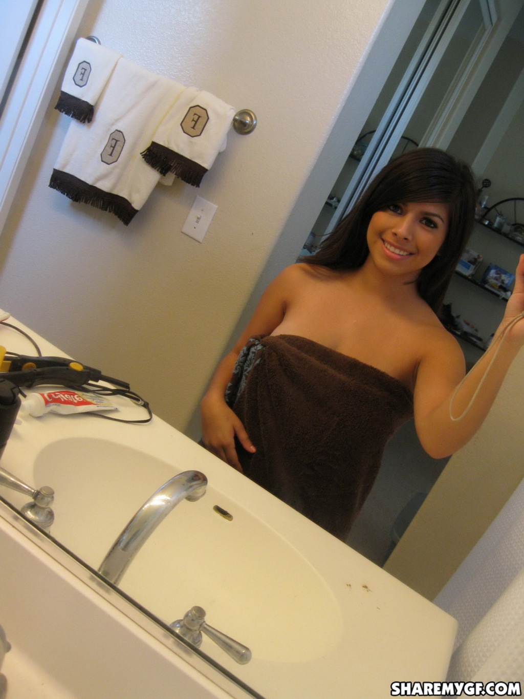 Teen Taking Selfies 01