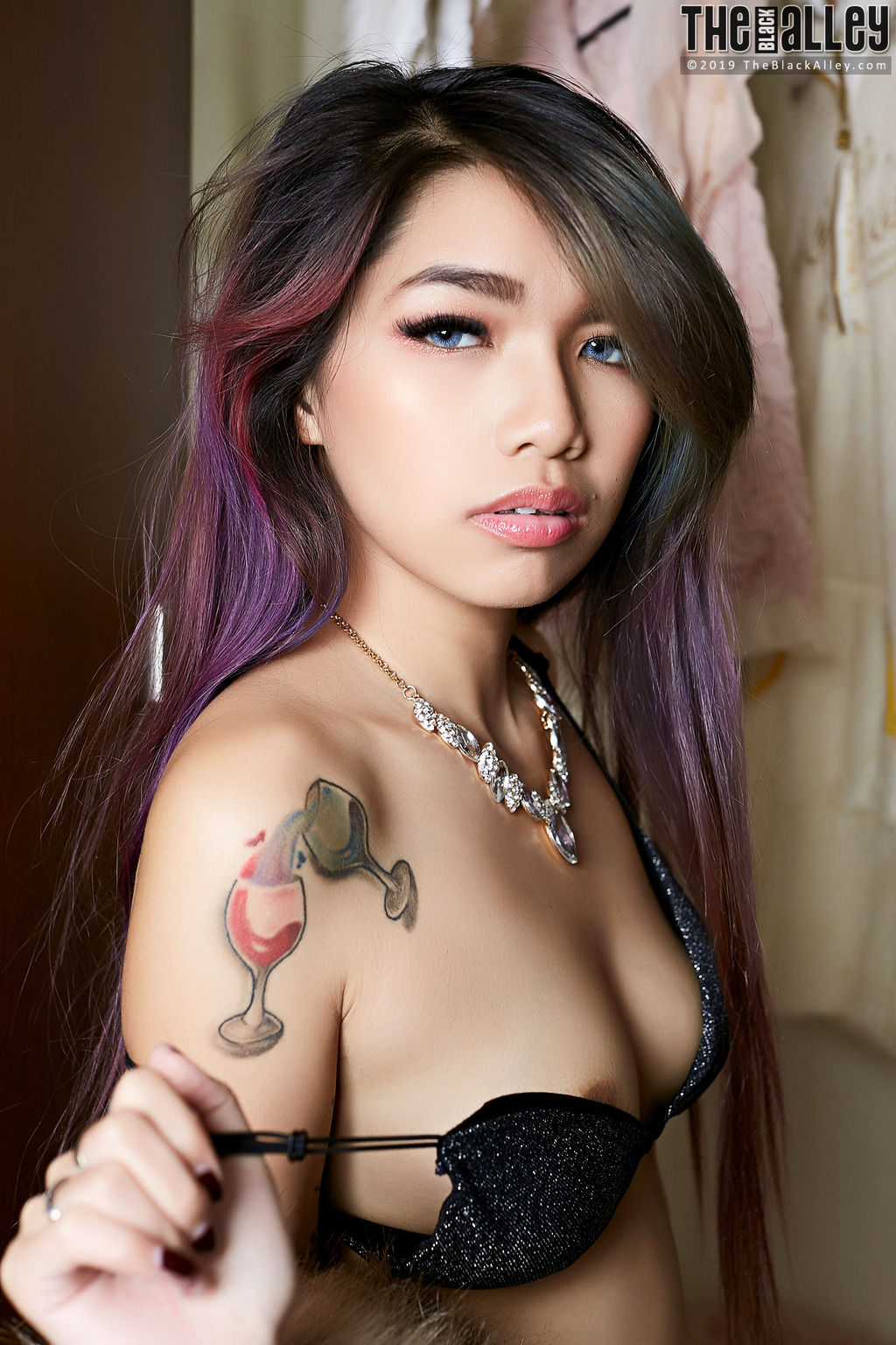 Tattooed Asian Spreading 04