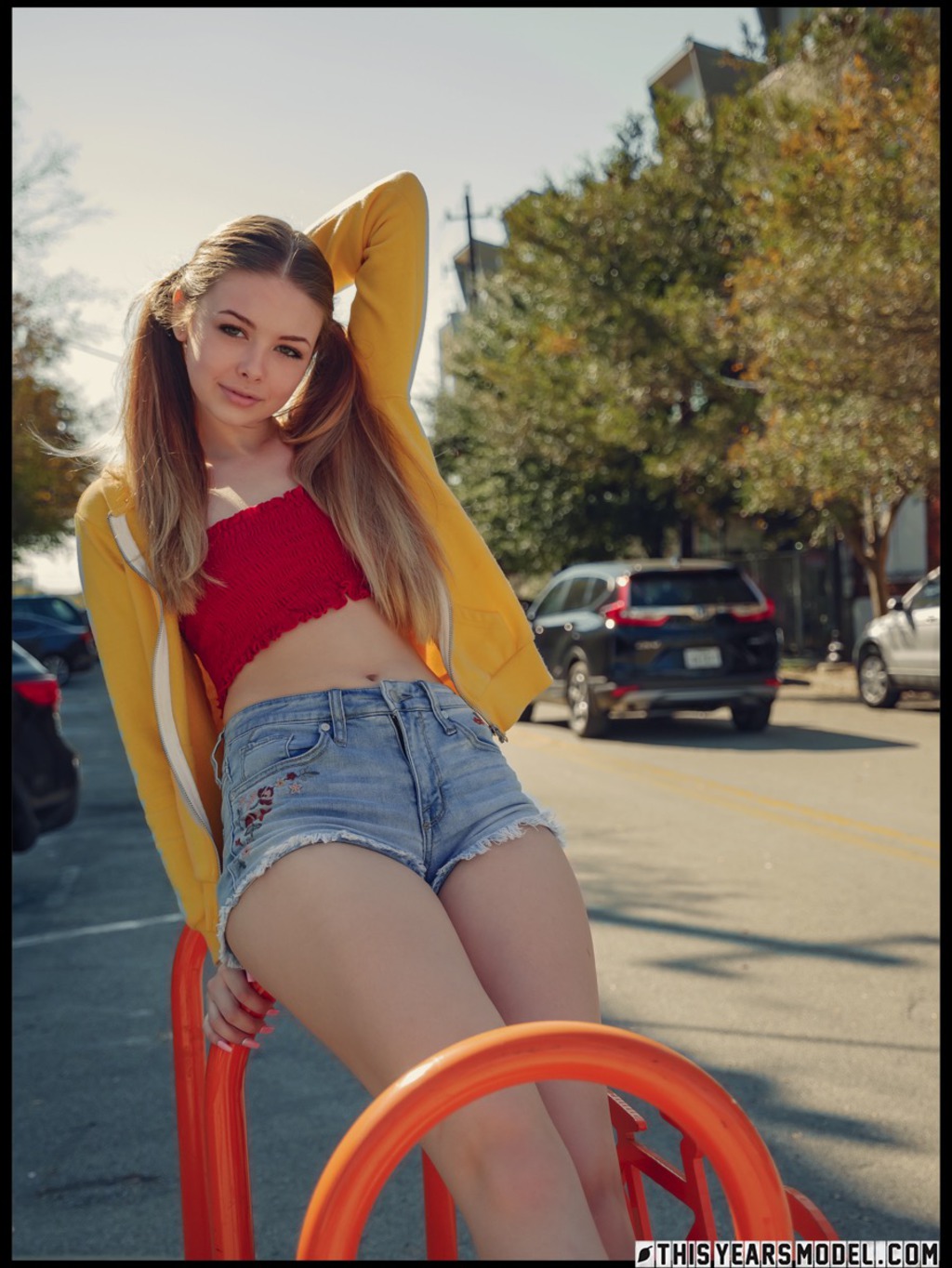 Lana Lea 00