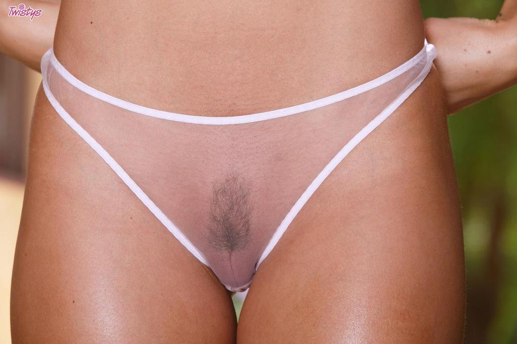 Nicole Aniston In Hot Pictures 08