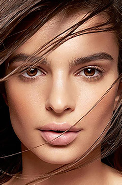 Emily Ratajkowski Bringing Nudity Back
