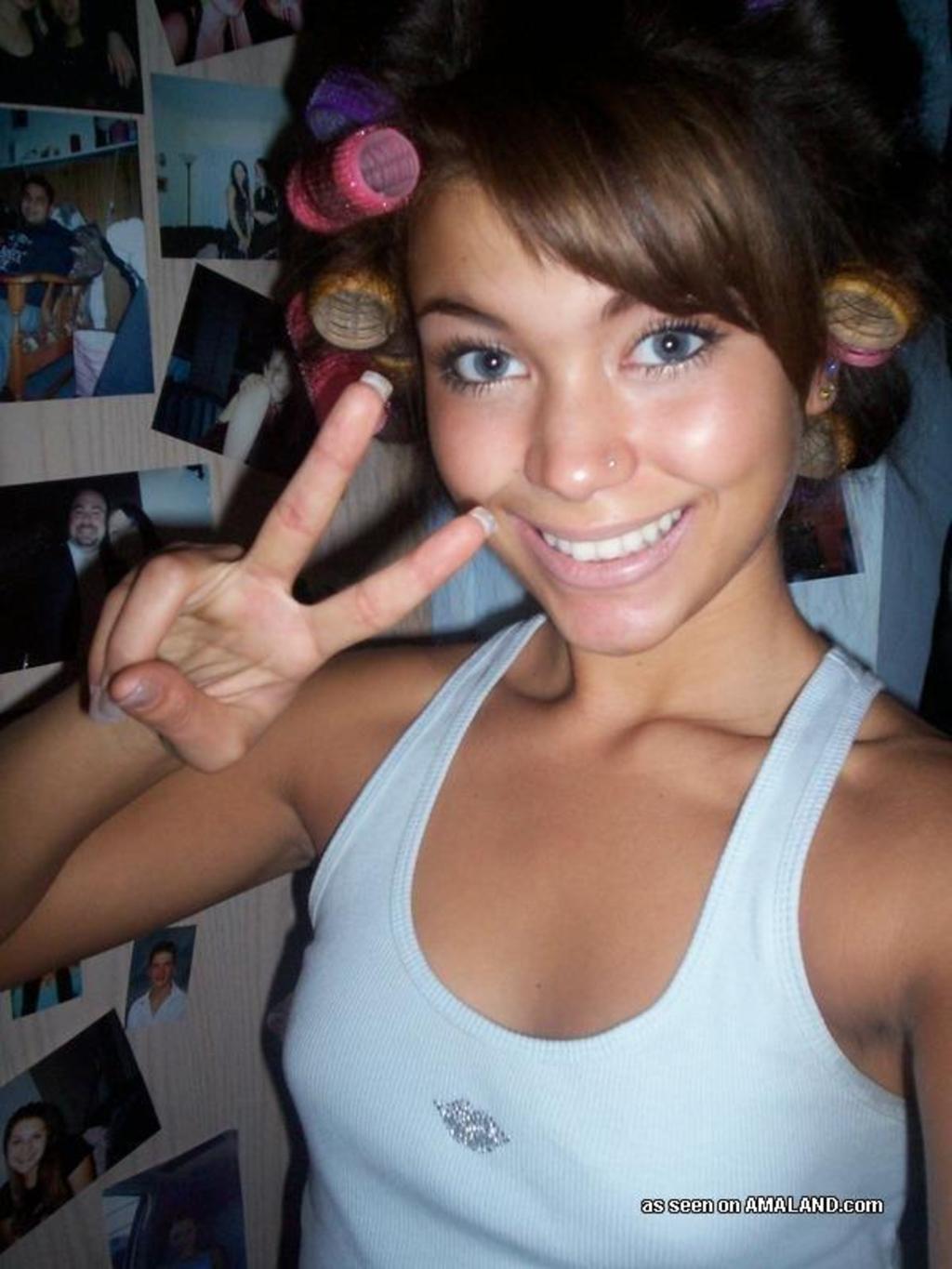 Sexy Blue-eyed Teen Girl  02