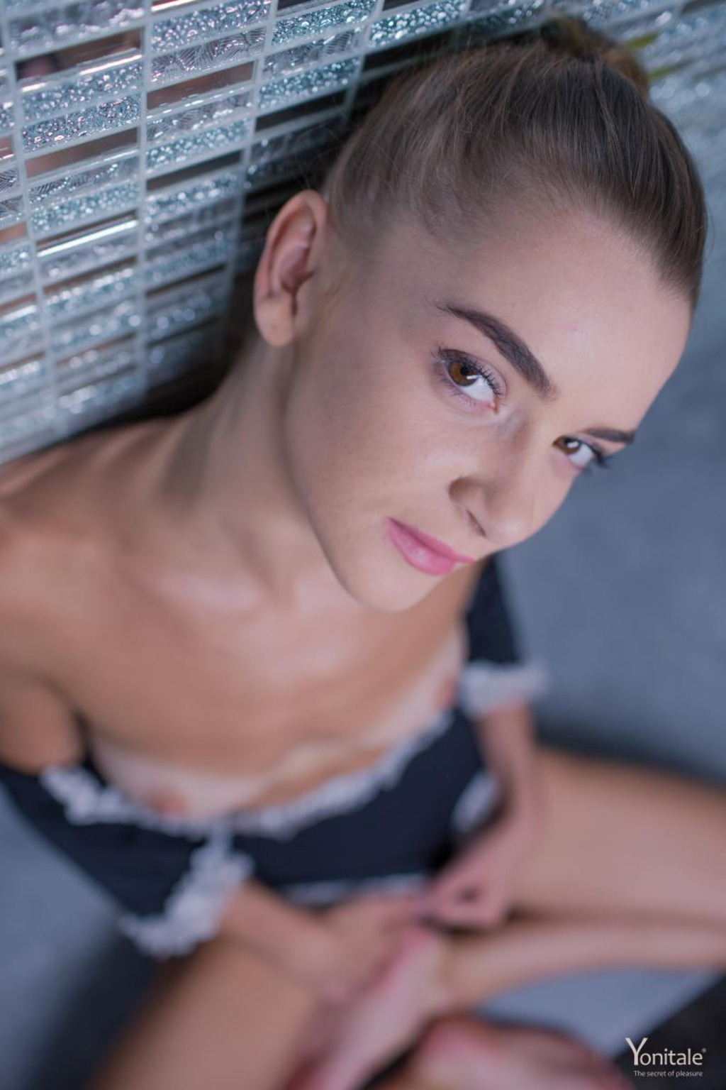 Carmen Y In Secret Desires 11